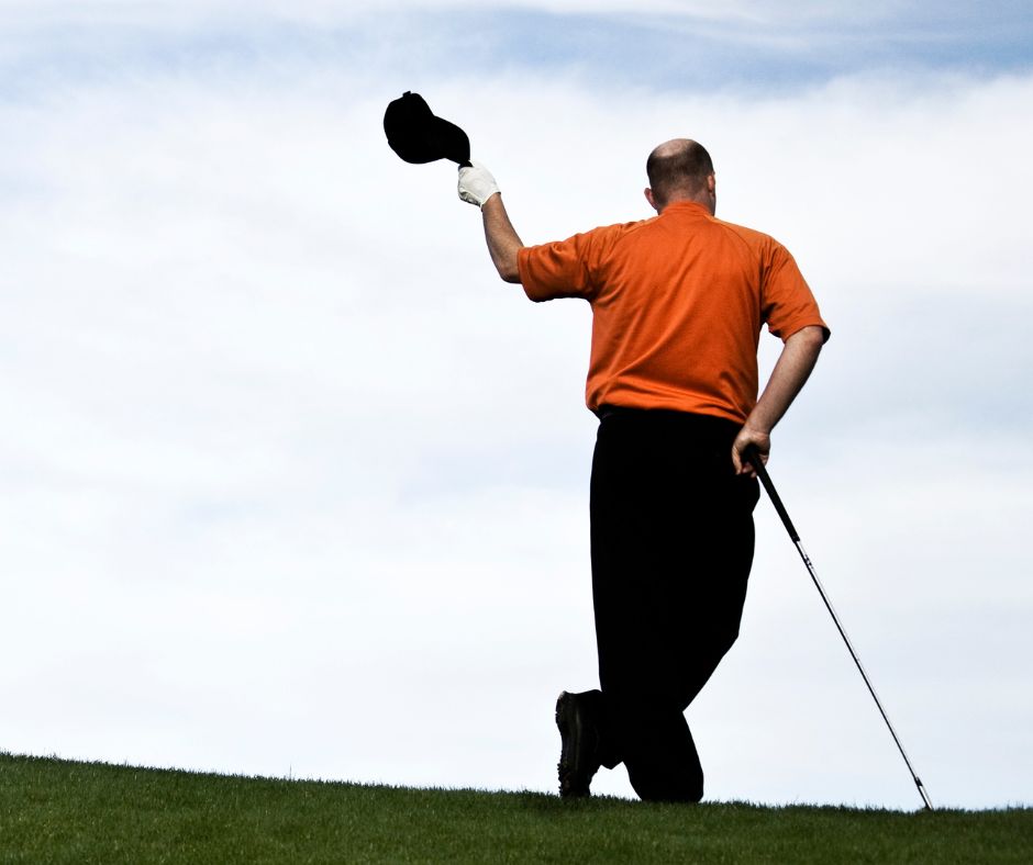 Golf Tipping: How to Properly Tip at a Golf Course