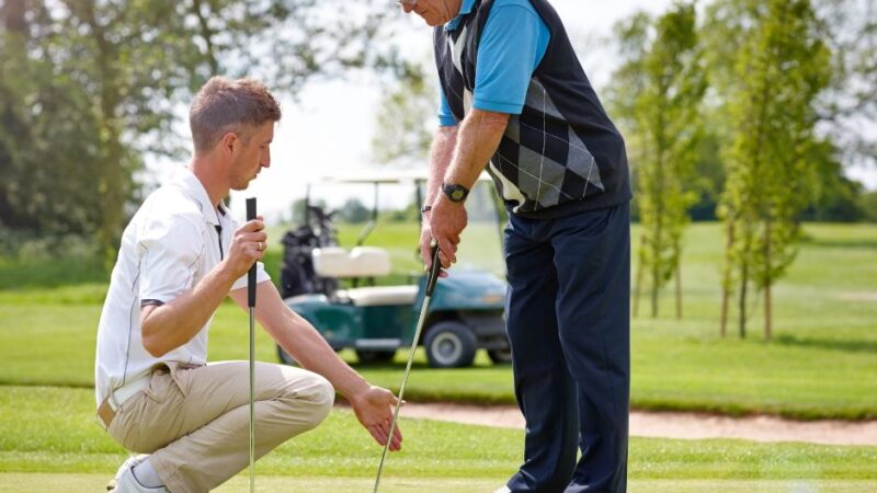 How To Be A Better Putter: Valuable Putting Tips for Senior Golfers