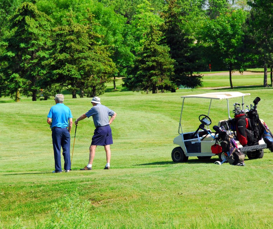 Senior Golf: Health Benefits for Staying Active and Engaged